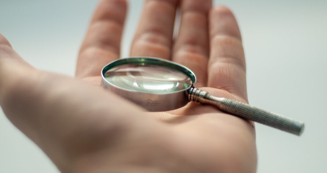 Handing a magnifying glass: Editors invite reviewers to examine a submitted paper, but when they ask for a review of a resubmission, it can produce a conflict of interest.